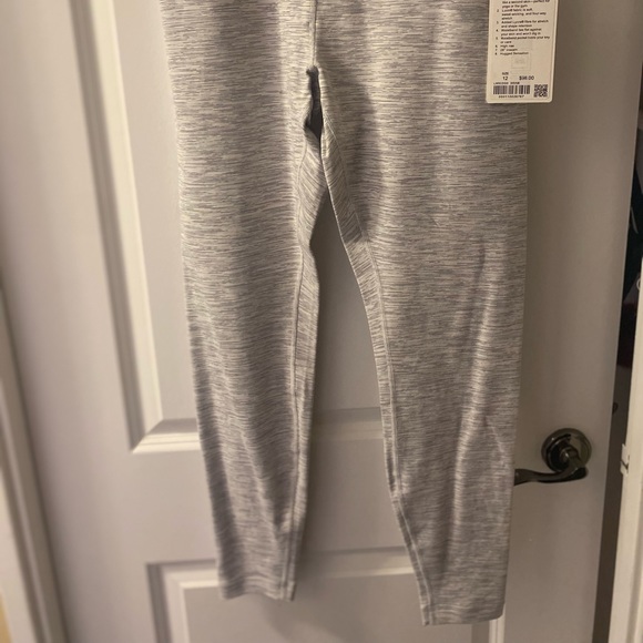 Light grey Wunder Under Tight 28” - Picture 2 of 3